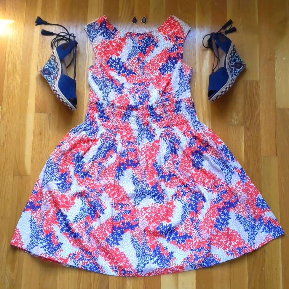 Flattering Jessica Simpson Floral Dress